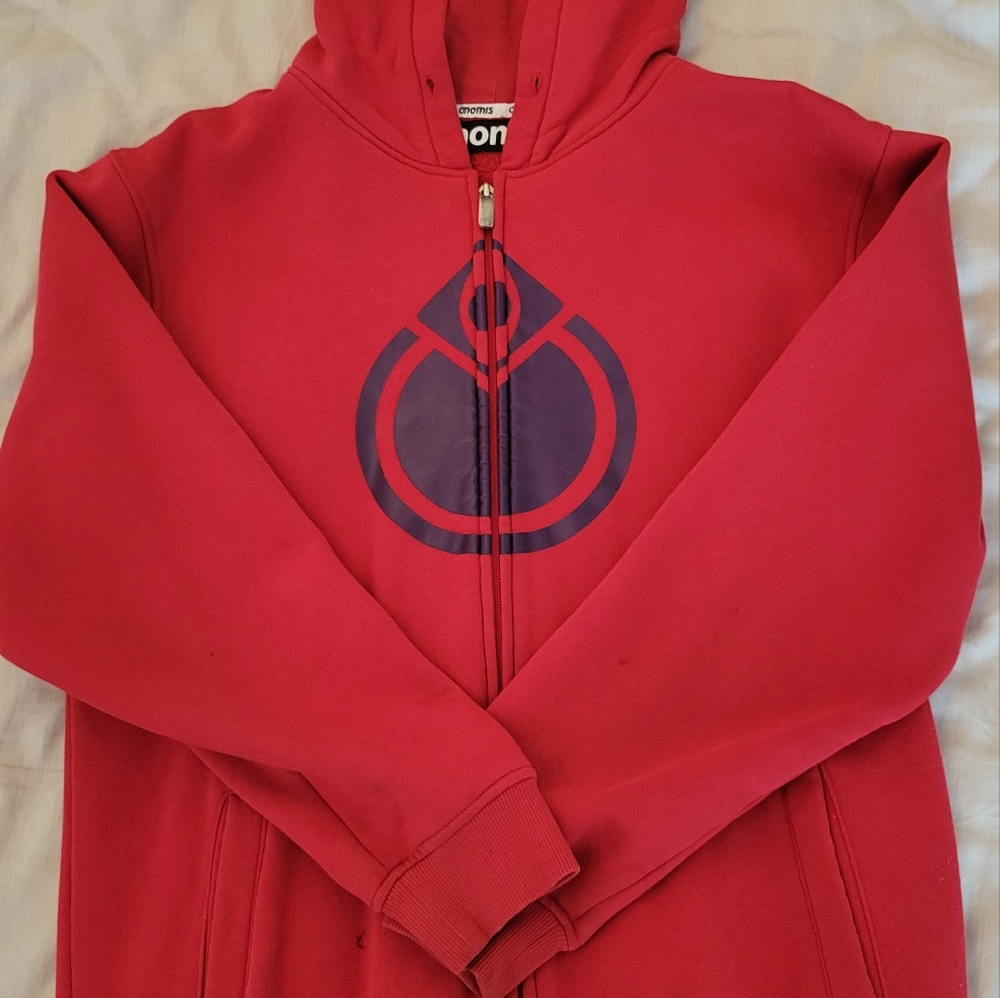 Nomis Zip-up Hoodie